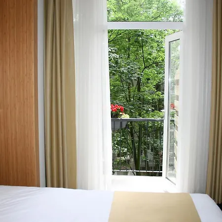Larende Otel 3*