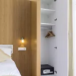 Отель Larende Амстердам