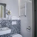 Отель Larende 3*