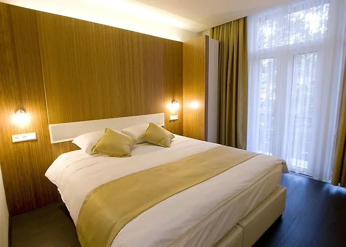 Hotel Larende Ámsterdam