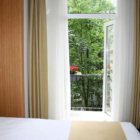 Larende Hotel 3*